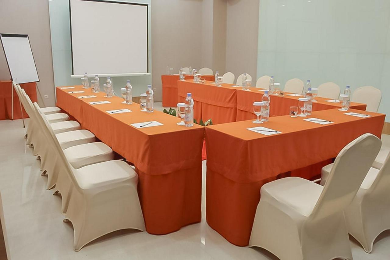 Hotel Mutiara Mitra Reddoorz Padangsidimpuan Zewnętrze zdjęcie